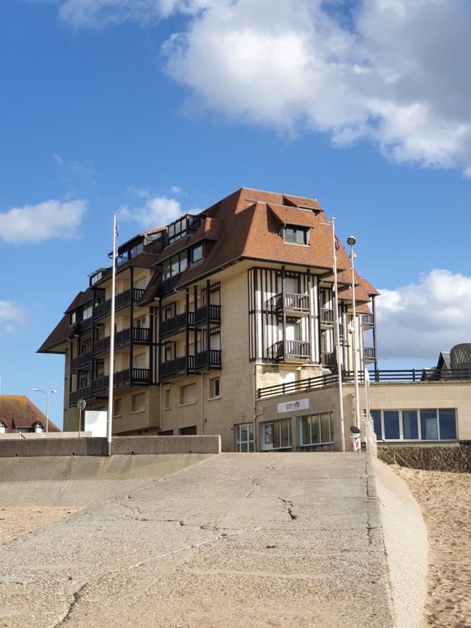 M2M Studio Magnifique Vue Mer - Avec Balcon - Les Pieds Dans L Eau! Blonville-sur-Mer Exterior photo