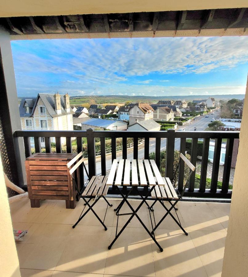 M2M Studio Magnifique Vue Mer - Avec Balcon - Les Pieds Dans L Eau! Blonville-sur-Mer Exterior photo