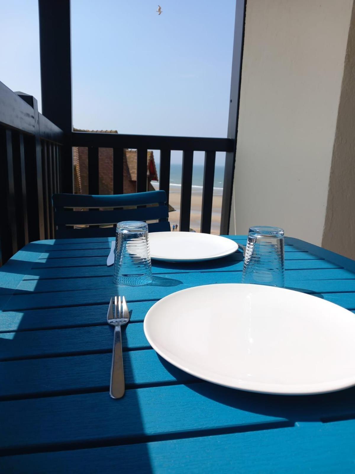 M2M Studio Magnifique Vue Mer - Avec Balcon - Les Pieds Dans L Eau! Blonville-sur-Mer Exterior photo