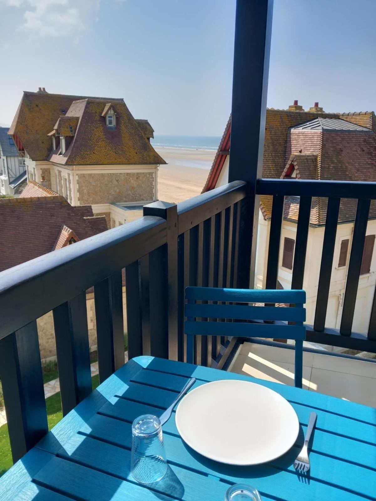 M2M Studio Magnifique Vue Mer - Avec Balcon - Les Pieds Dans L Eau! Blonville-sur-Mer Exterior photo